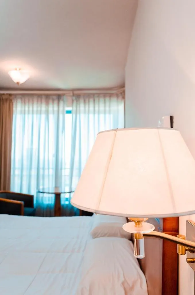 Millennium Inn מנדוזה